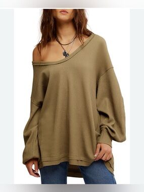 We The Free Coast To Coast Oversized Top in Gothic Olive Cross